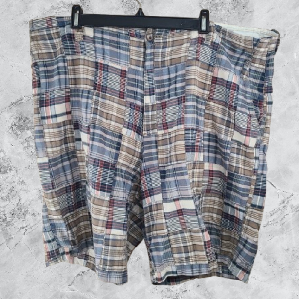 (233) GH Bass Earth Men's Flat Front Shorts, Color: Multi-Plaid, Size: 40
